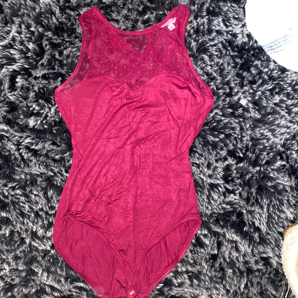 Body suit never worn